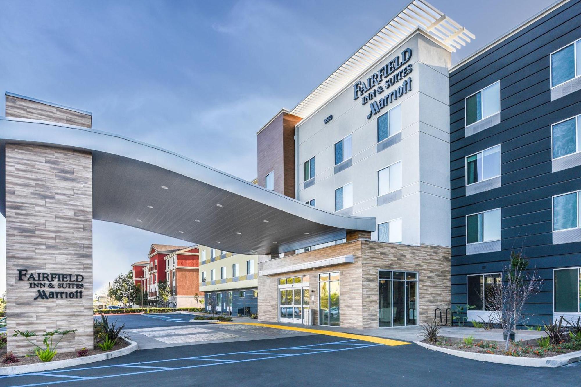 Fairfield Inn & Suites Ontario Rancho Cucamonga Exterior foto